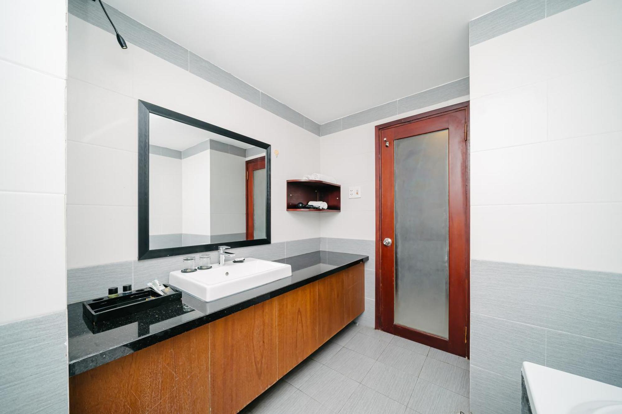 Gemma Hotel & Apartment Near Dragon Bridge Дананг Номер фото